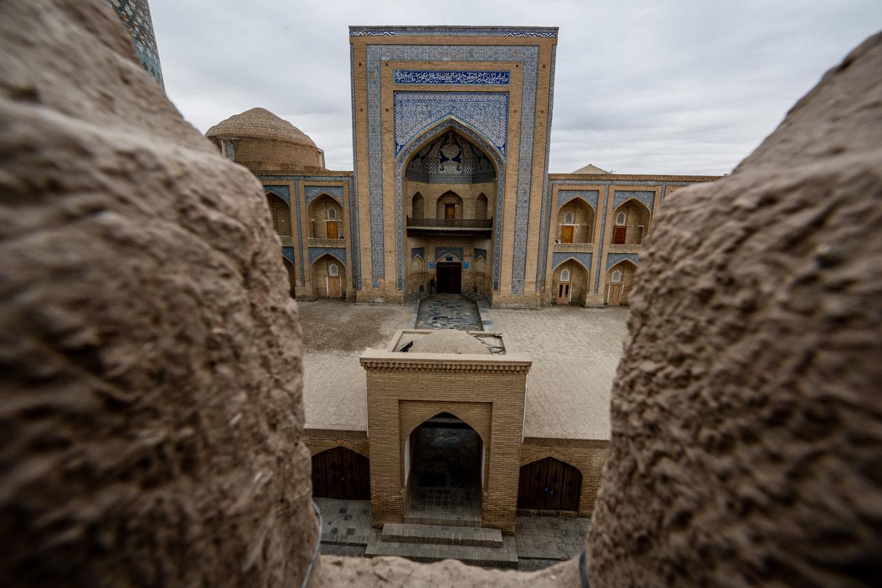 Orient Star Khiva Hotel- Madrasah Muhammad Aminkhan 1855 Exterior photo