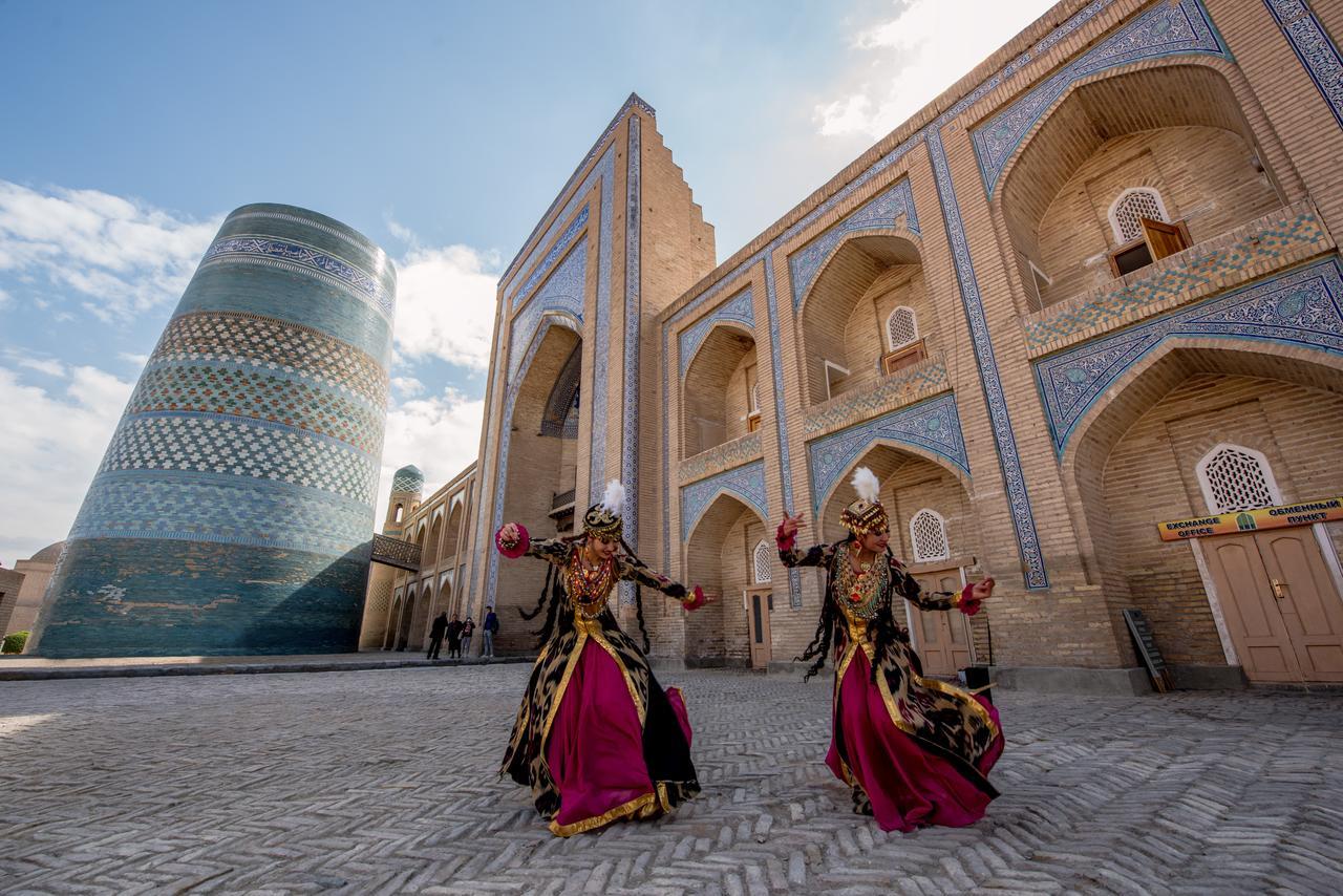 Orient Star Khiva Hotel- Madrasah Muhammad Aminkhan 1855 Exterior photo